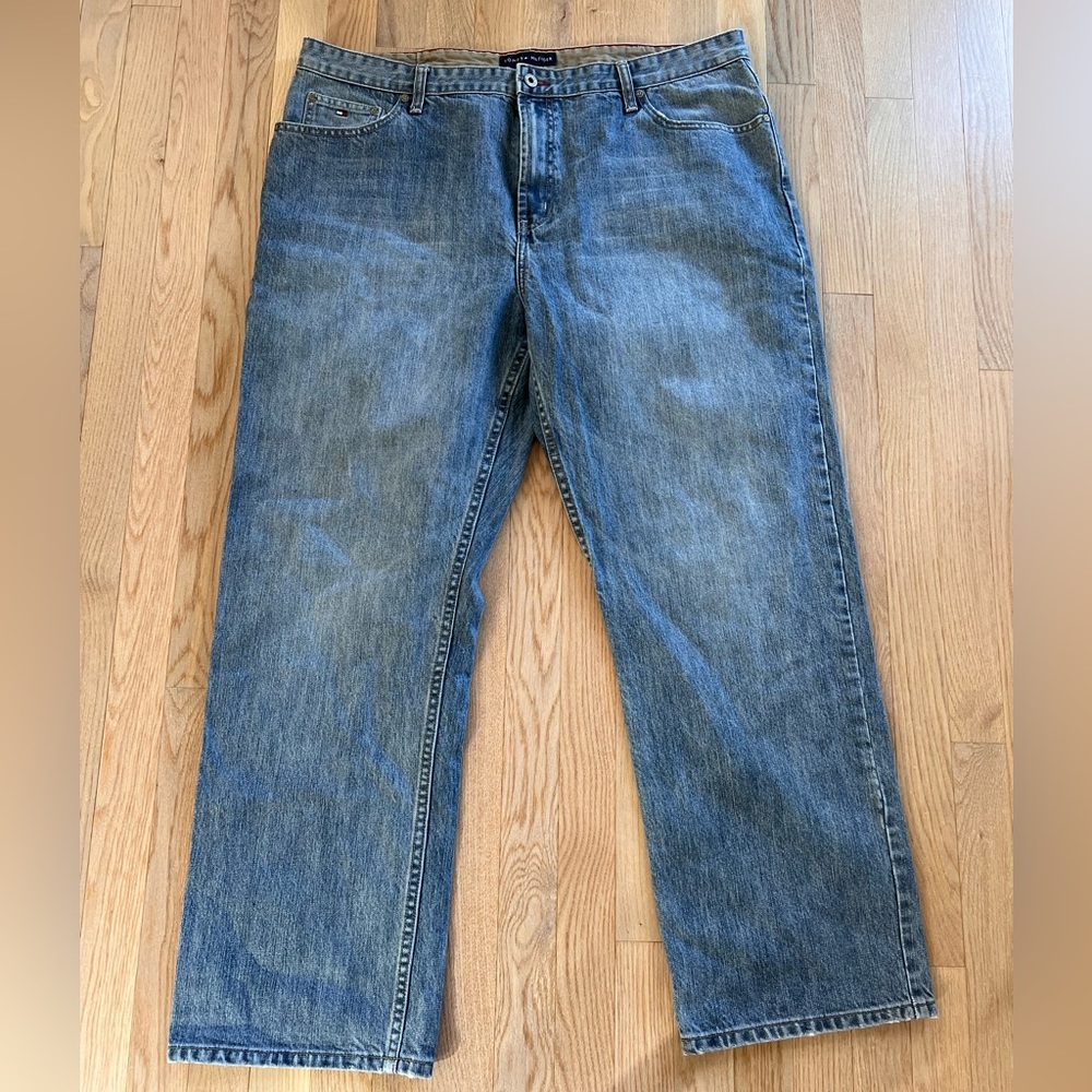 Tommy Hilfiger Regular Wash Classic Fit Jeans - 40x32